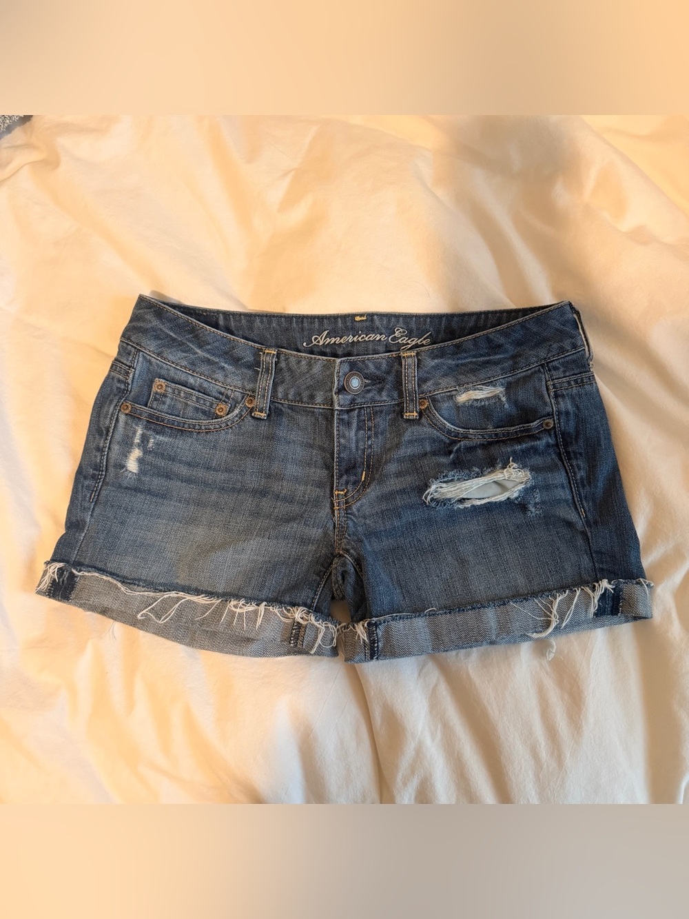 American eagle distressed denim shorts